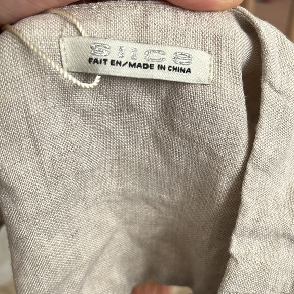 Slice (EUC) | girls linen apron pinafore dress - Picture 8 of 9